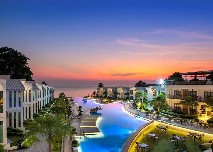 Vannee Golden Sands Beachfront Resort